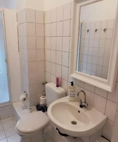 Modern Living In A Perfect Location *